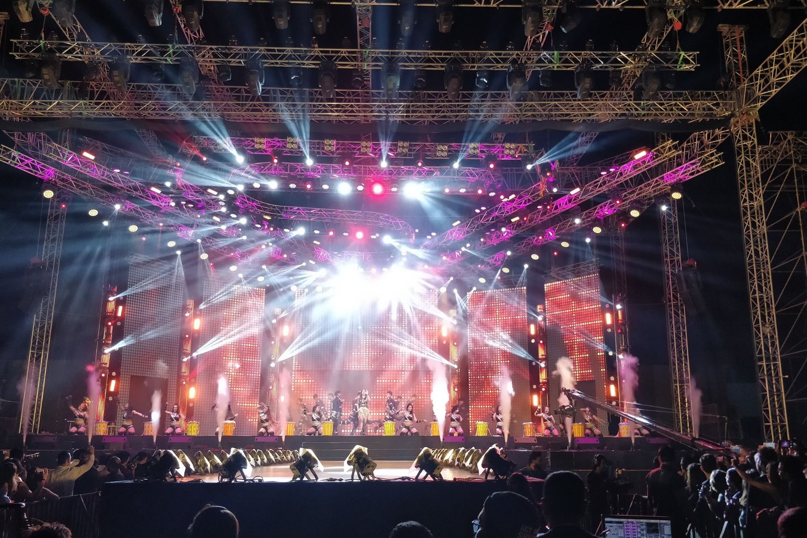 Salman Khan's Da-Bangg Tour - Burange MediaWorks